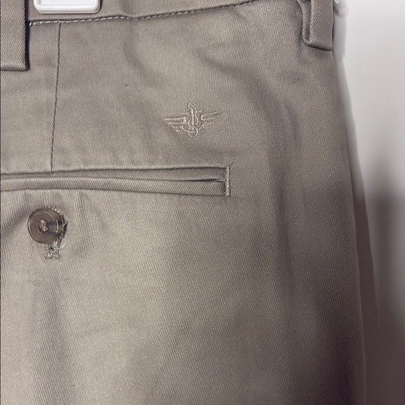 Dockers Men's Khaki Chinos - Picture 5 of 8